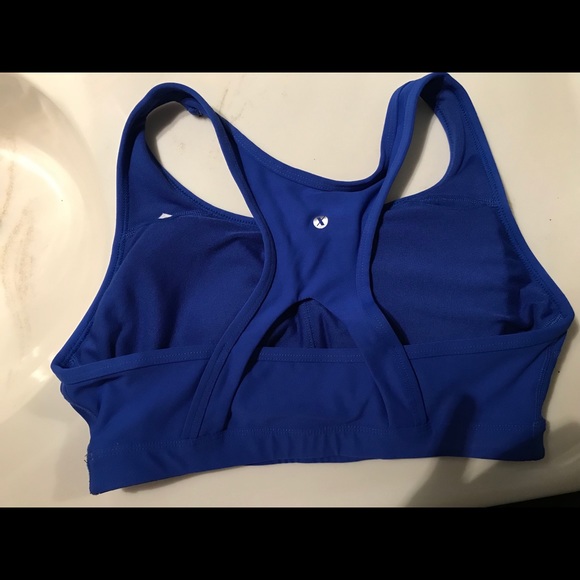 Sports bra - Picture 2 of 3